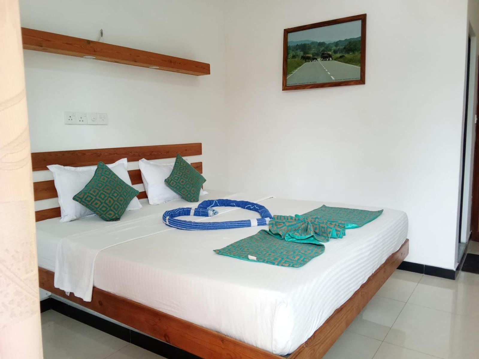 Awon Mirissa Hotel Екстериор снимка