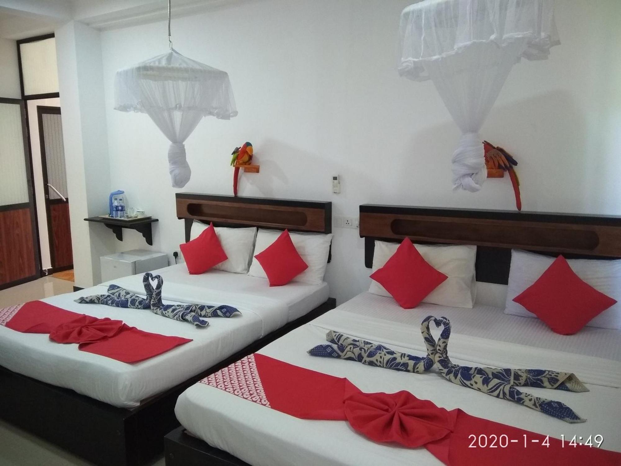 Awon Mirissa Hotel Екстериор снимка
