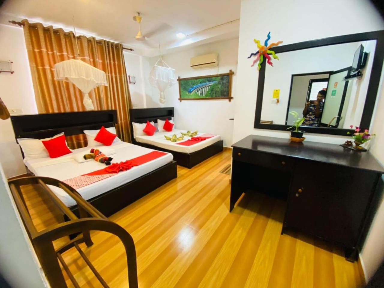 Awon Mirissa Hotel Екстериор снимка