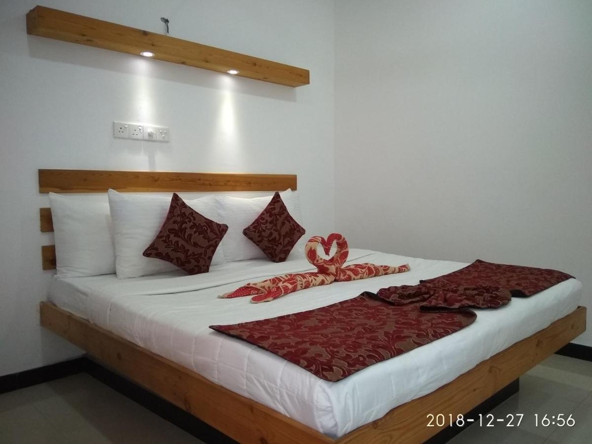 Awon Mirissa Hotel Екстериор снимка